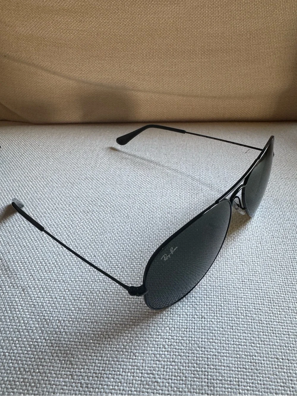 Ray-Ban Aviator Sunglasses - Black Frame RB3025 model
